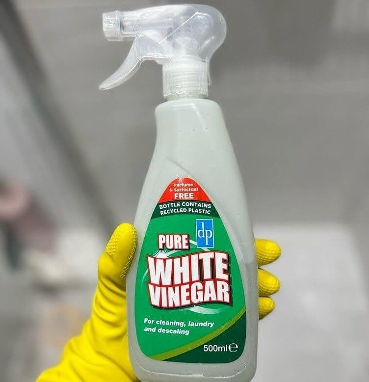 Keep Your Towels Fluffy by Using White Vinegar