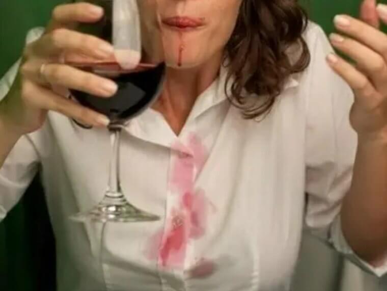 White Wine for Red Stains