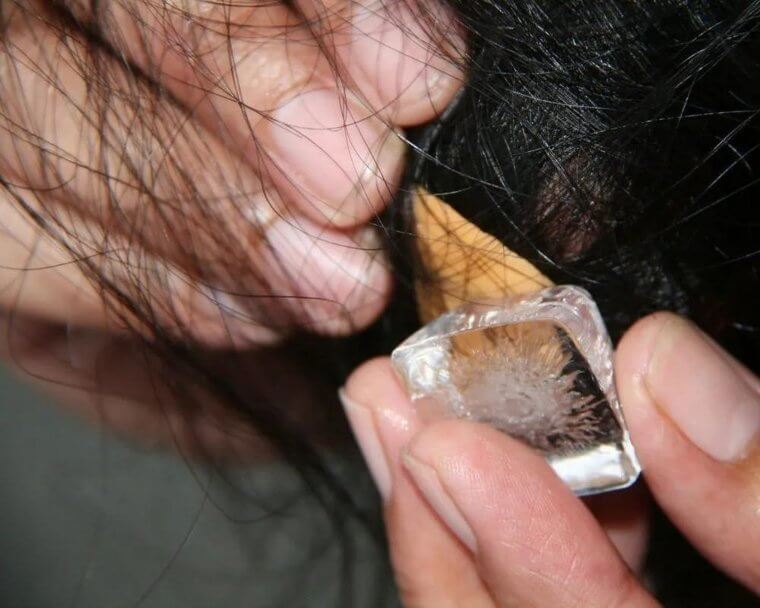 Get Gum Out of Your Hair With This Genius Ice Cube Fix