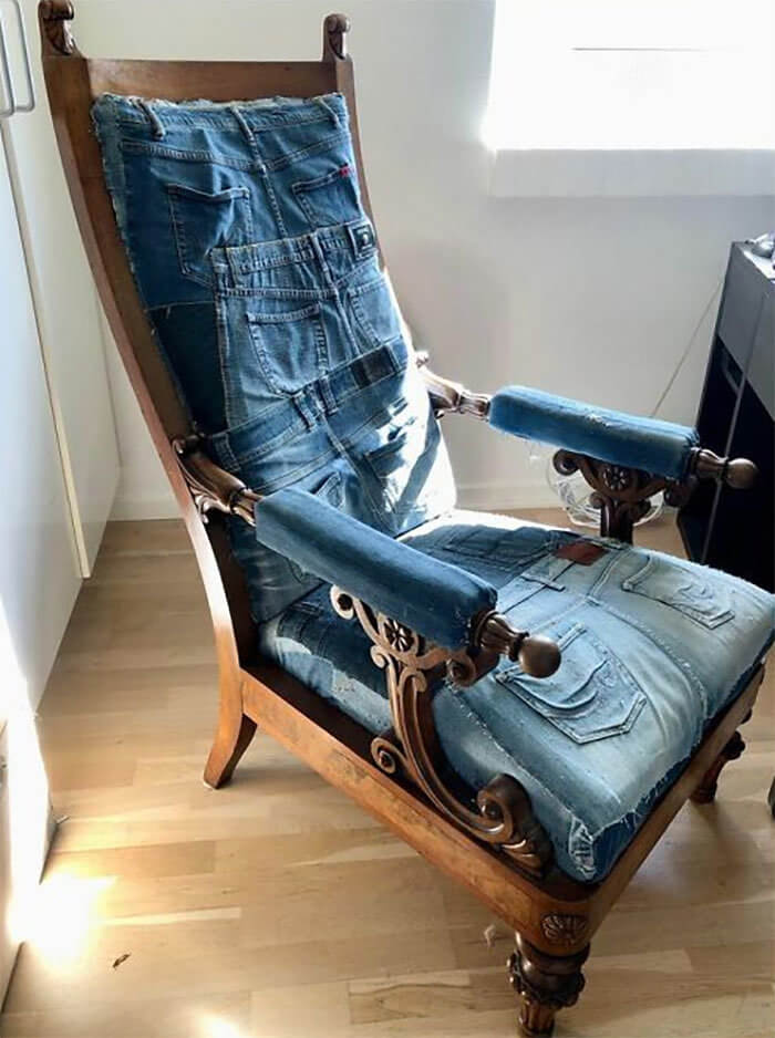 Take a Seat on the Jair