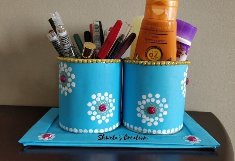Turn Cans Into Makeup Holders