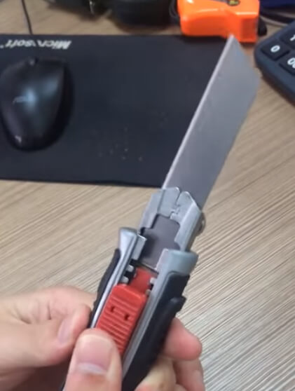 Use the Cartridge to Upgrade Your Utility Blade
