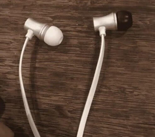 Color-Code Your Earphones for Easier Use