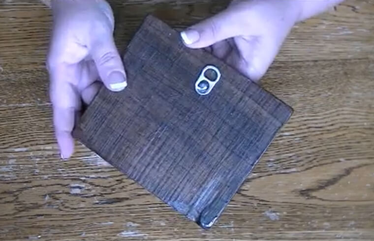 Hang Frames Using a Soda Can Tab