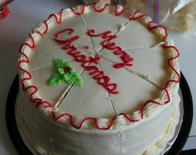 Use Floss to Cut a Cake Easily