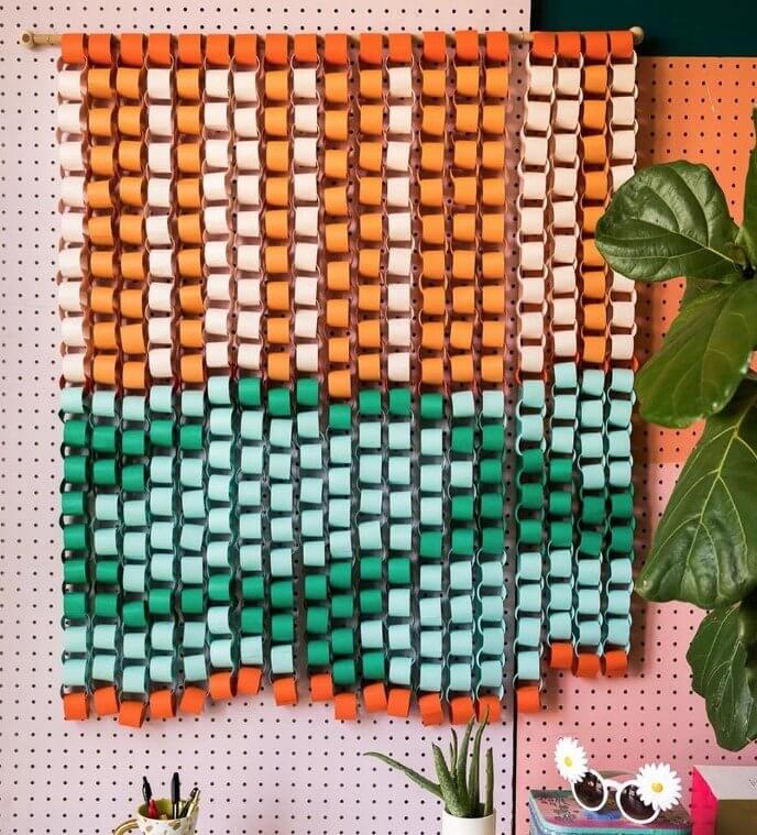 Create Wall Art Using Paper Chains