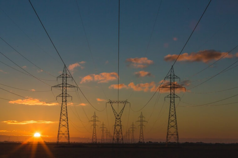 Compare And Contrast Energy Providers