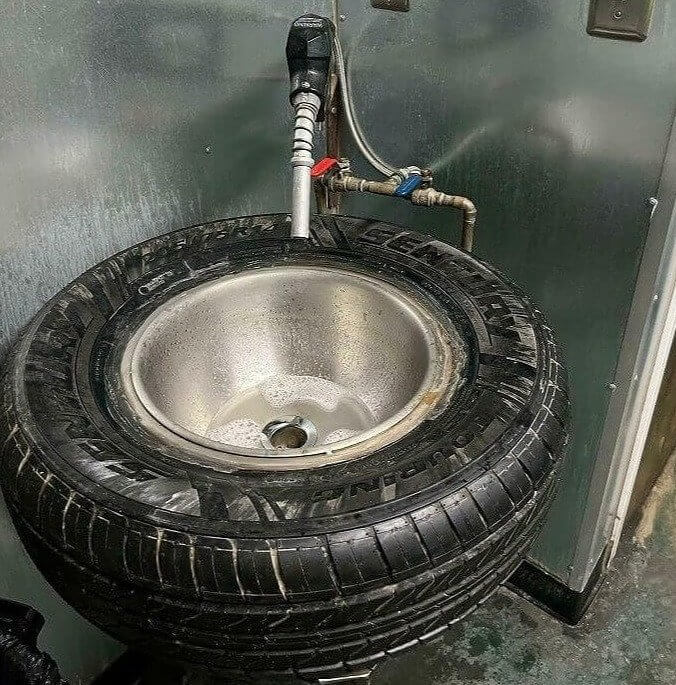 This Gas Station Knows How to Reduce, Reuse, Recycle