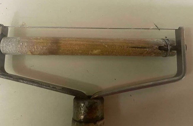 Wires Can Also Fix Cheese Slicers