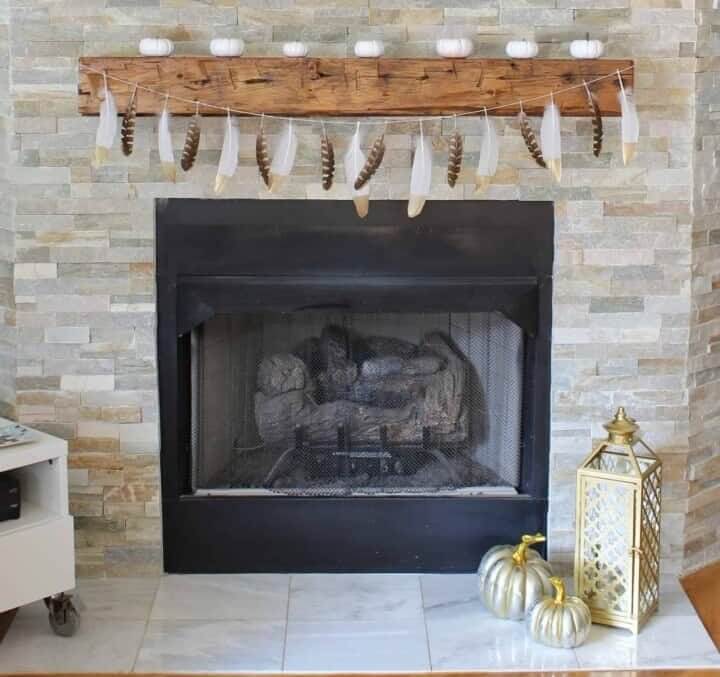 Gold-Dipped Feather Garland for Simple Elegance