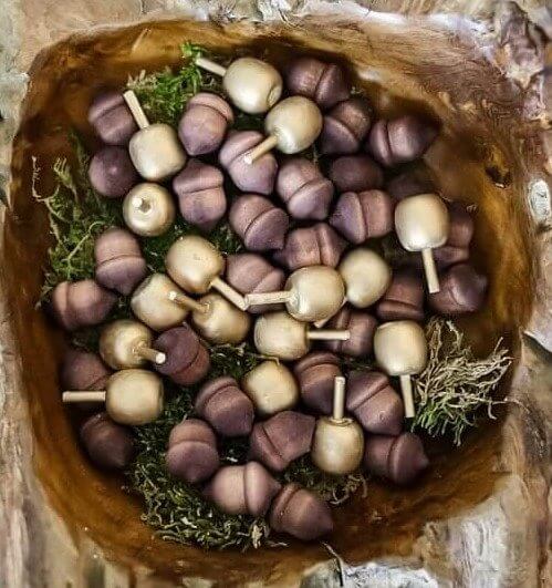 Fun Acorn-Filled Decorative Bowls to Liven up Your Tables