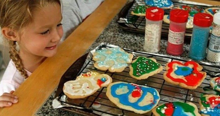 Decorate Cookies With the Kids and Display Them as Decor