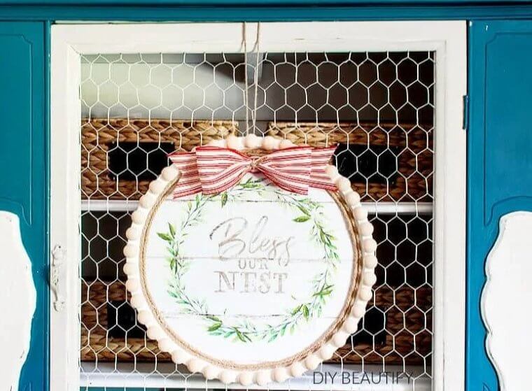 Craft Some Kitchen Decor Using a Dollar Store Pizza Pan